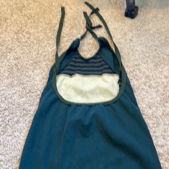 The open project Open Back Panel Halter Dress - Green - Picture 16 of 16